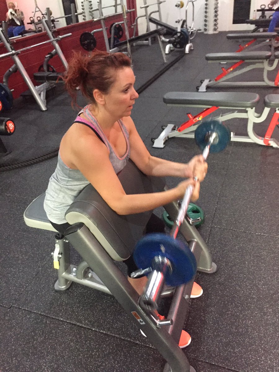 FitBoss4's tweet image. Great week training along with clients, inspiring them to push out them extra reps, 💪🏼 #fit  #fitboss