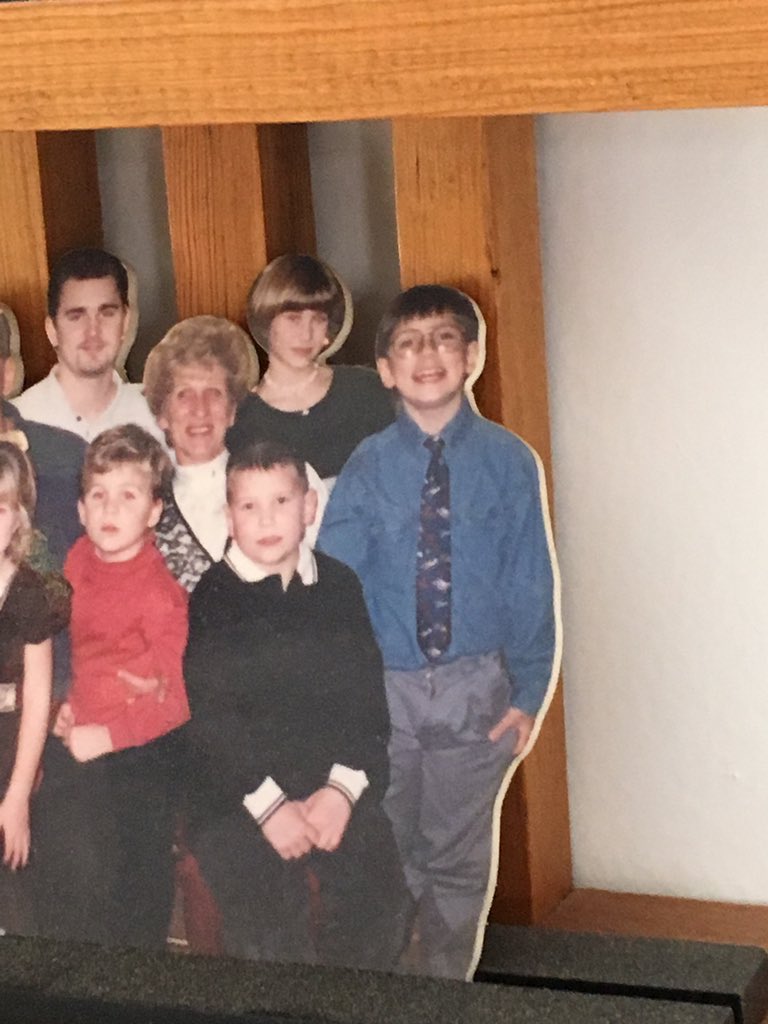 rantsofadiva's tweet photo. Me doing #finnpose at a very young age. @wwebalor https://t.co/Hur4PfgVgK