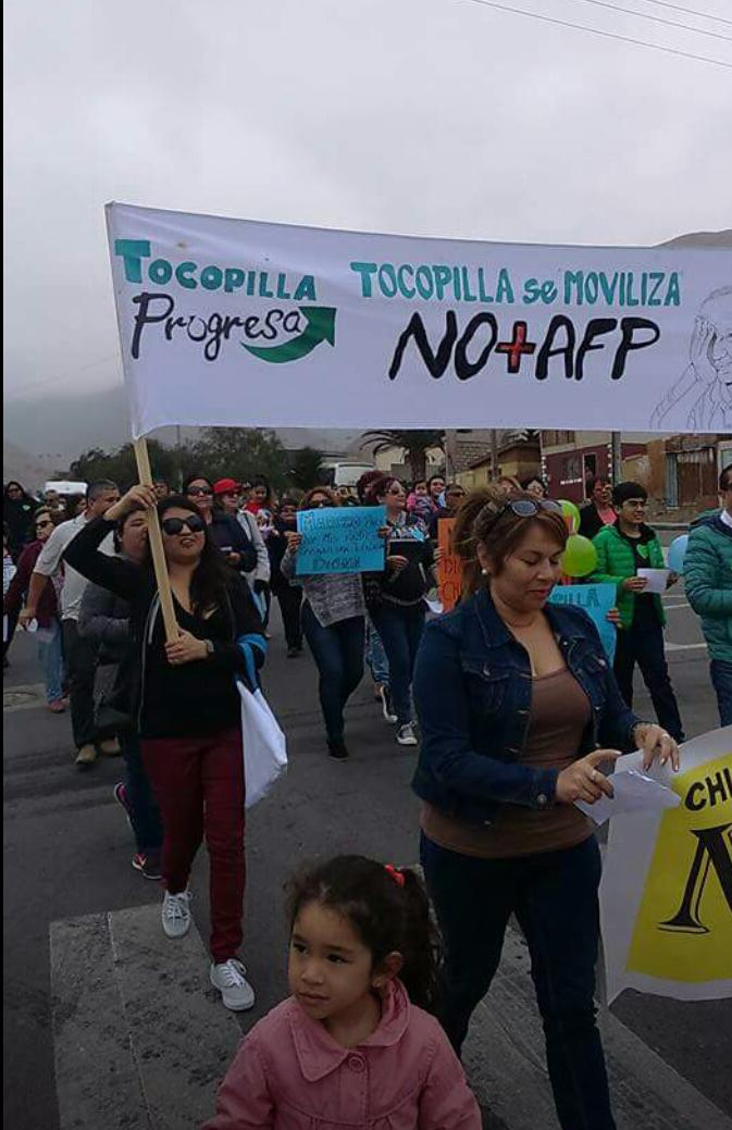 vanessaalfaron's tweet photo. #Tocopilla salió a la calle y dijo #NoMasAFP se suma a la manifestación nacional. https://t.co/ttUoYMnvUI