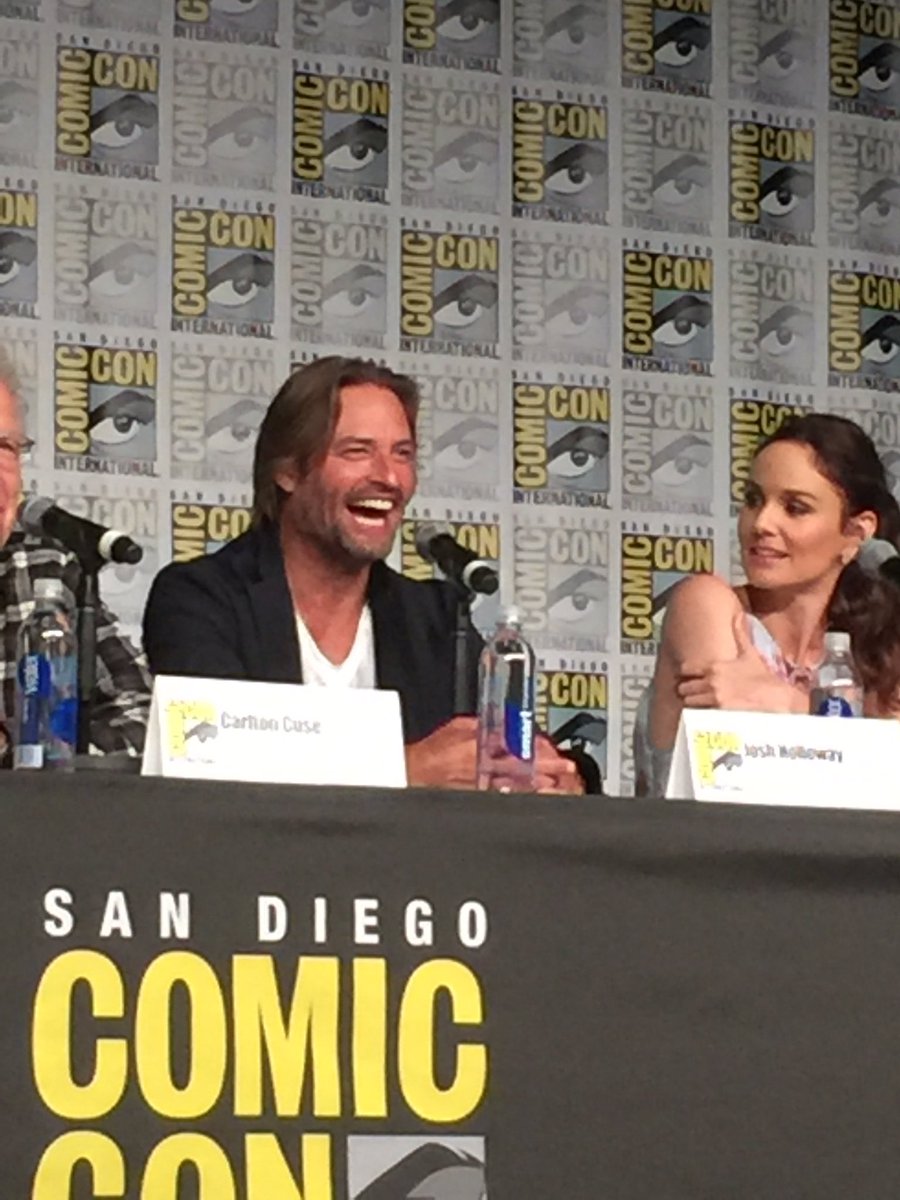 jjama_llama's tweet photo. @nelly061 @GoBoSox54 @billkahva @4815162342Fleur @TheLOSTCon @Celebok @cherriebaby 
Great #ColonySDCC panel
❤️throb https://t.co/payRLJ4pSg