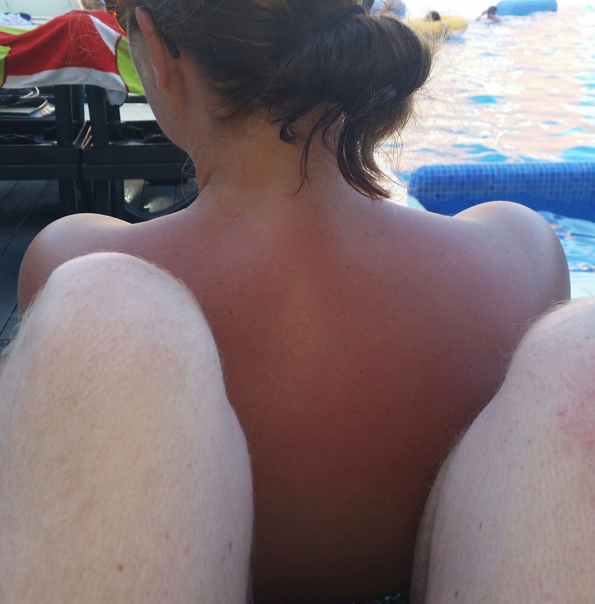 Met de liefste aan het zwembad