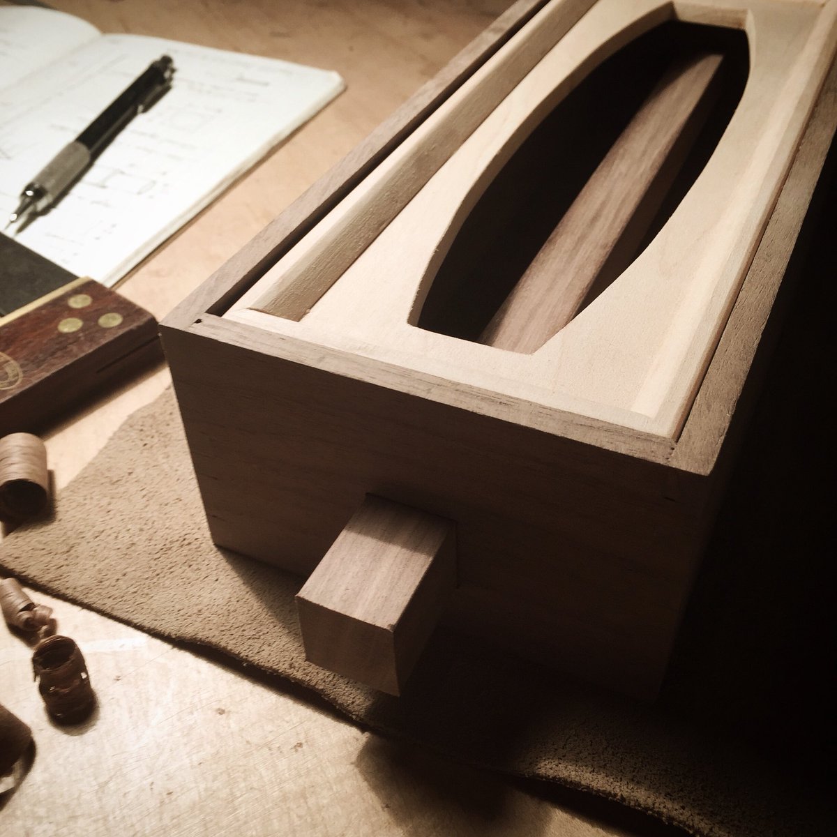 Dowel stick, fitted. #banjo #luthier #woodwork #badriverbanjo