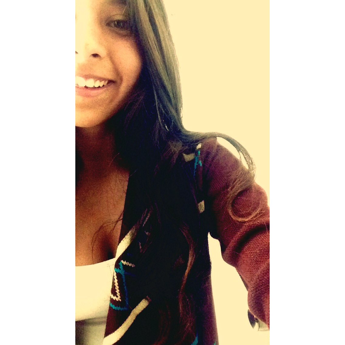 Synthia11231's tweet photo. Always wear your beautiful smile ☺️ #halffaced #selfiesundayzzz https://t.co/X8pbsji5pY
