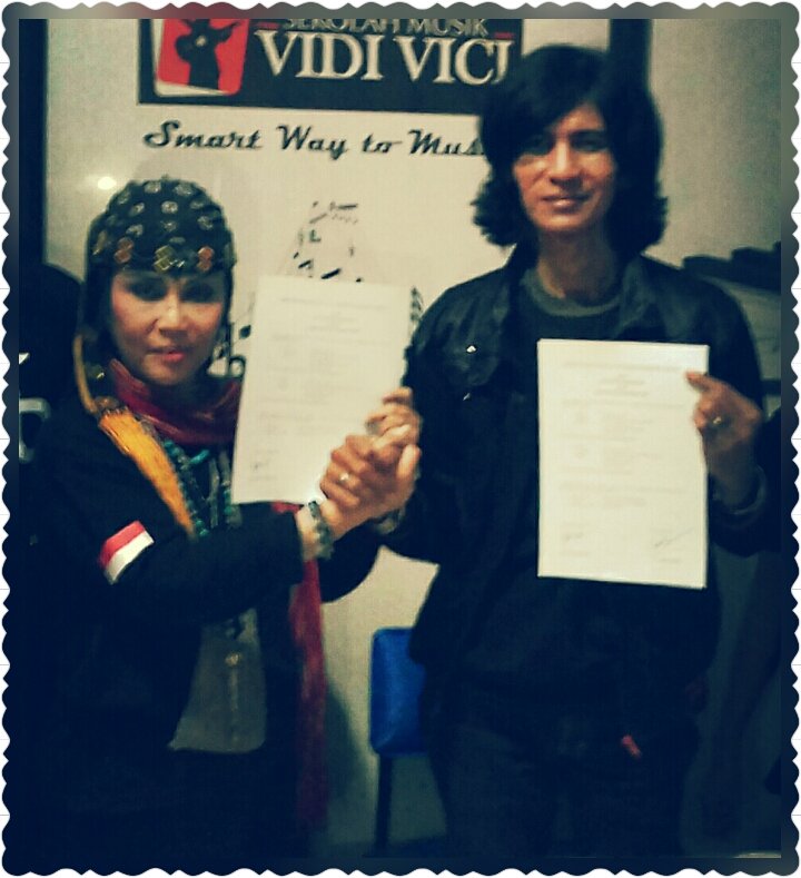 Sebuah kesepakatan nasional dalam.Musisi Peduli Musisi ... bersama sang Bunda Nasionalis Ully H Rusady ...