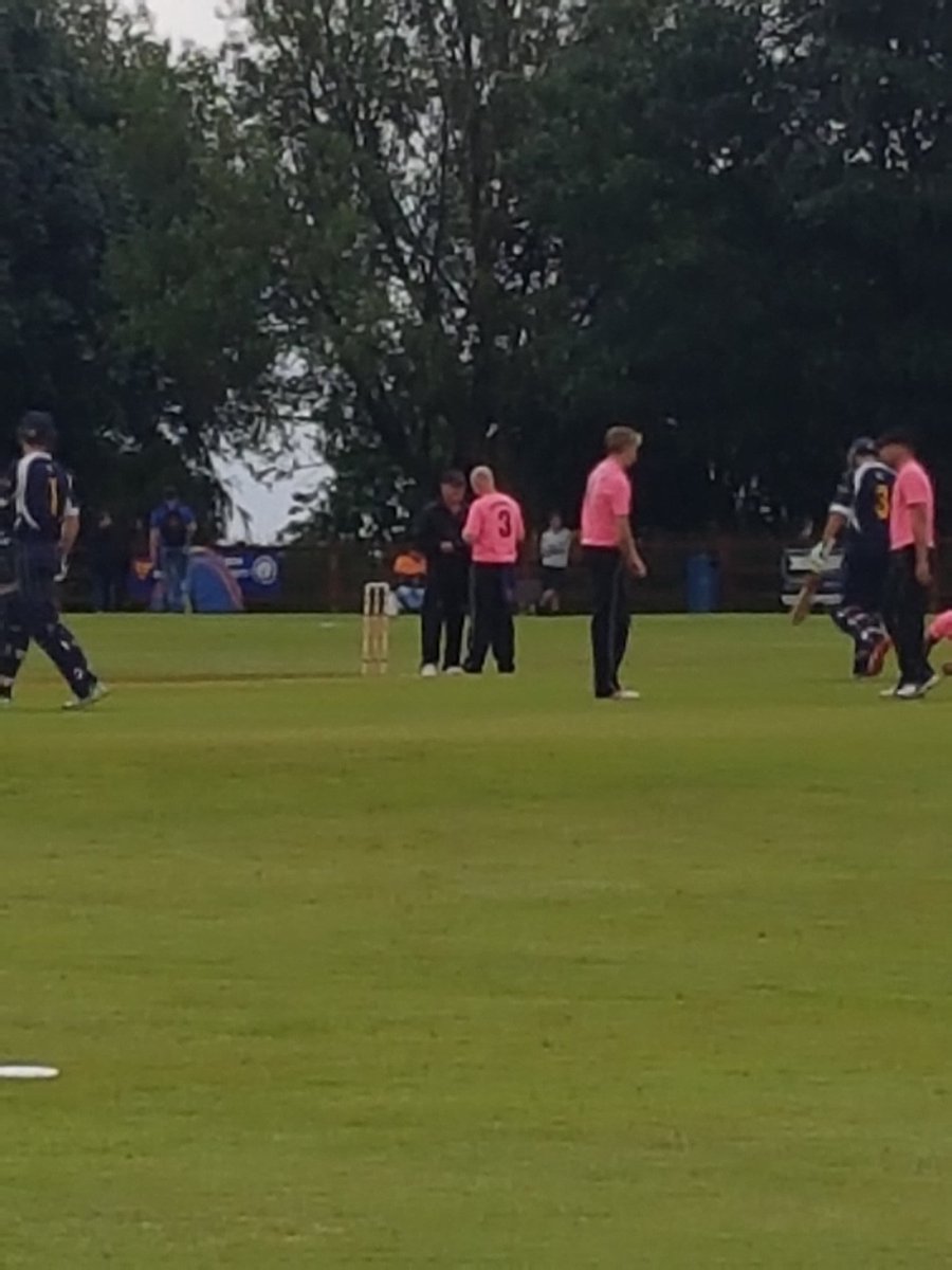 quickscoreltd's tweet image. @HeywoodCC  90/5 in their 15 over match final vs @CliftonCC @GtrMcrCricket #Quickscore @WoodbankCC