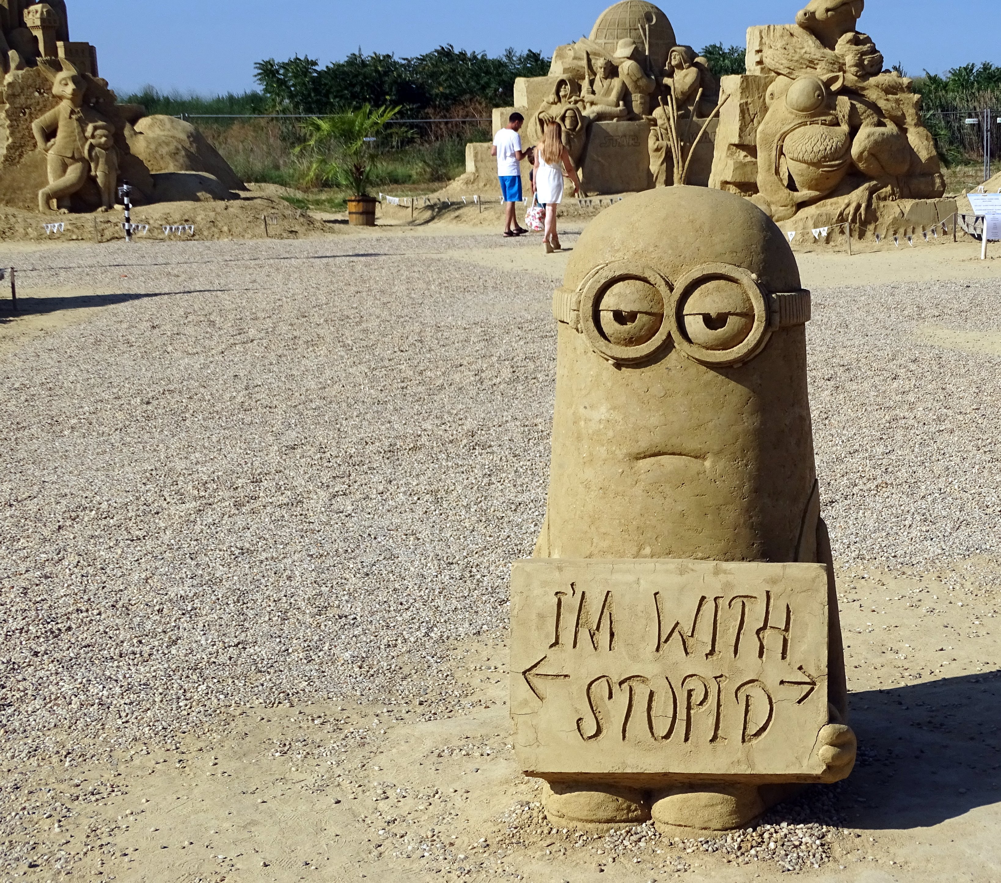 Vili N on Twitter: "Burgas Sand Sculptures Festival 2016, #Bulgaria,  #Minions, #Frozen :~) https://t.co/Pey43SrR5S" / Twitter