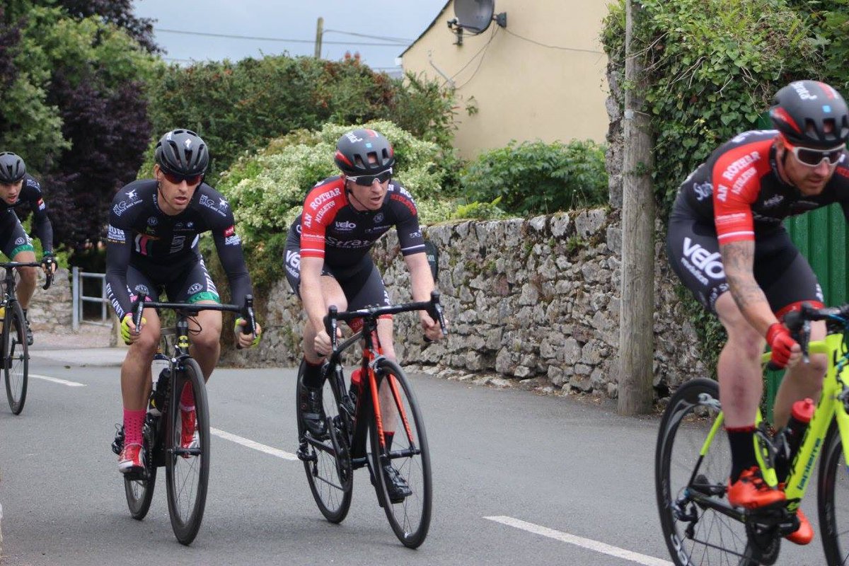 Strata3VeloRev's tweet photo. @stephenmurray99 wins today assisted by Mick Fitz @VeloRevolution @strata3 @StephenRocheCyc @RotharAn Great teamwork https://t.co/Q3CNSPXbHf