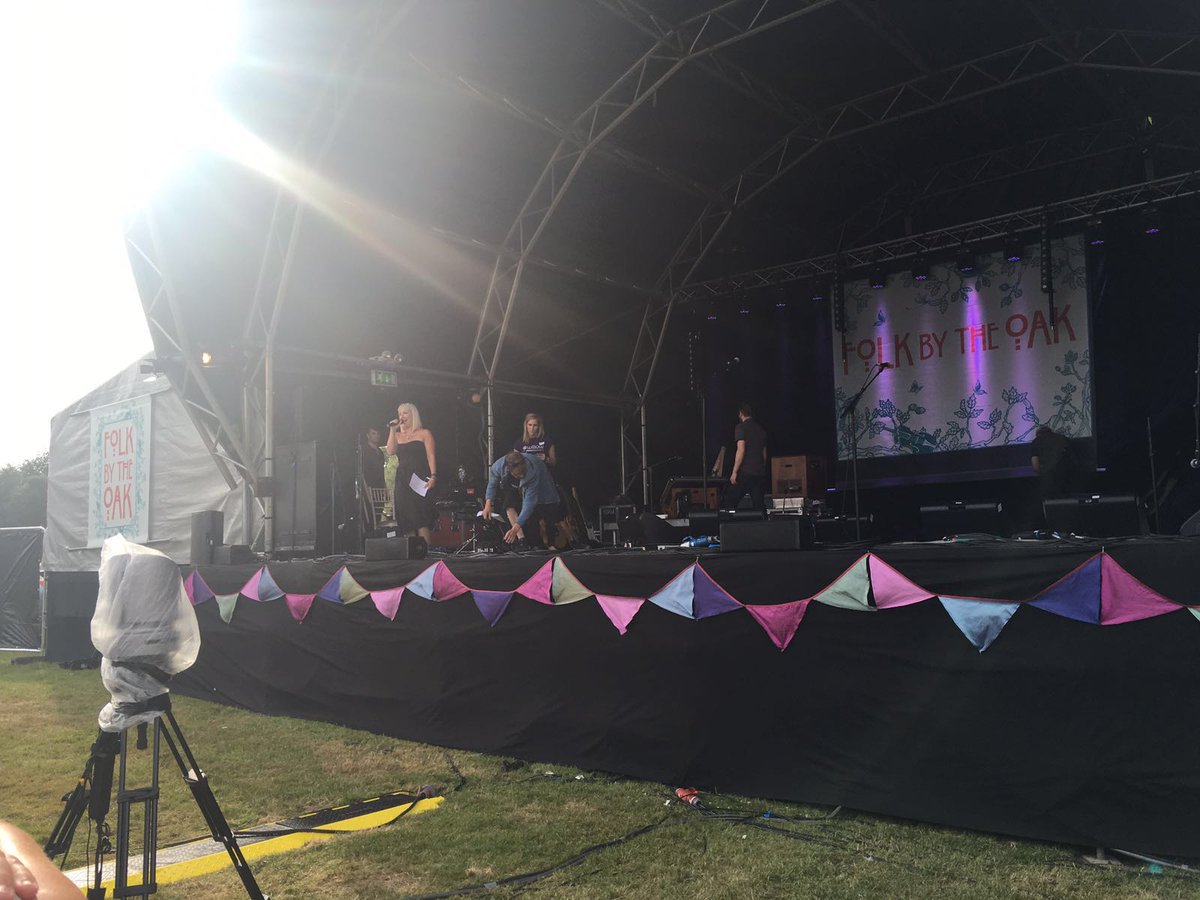 Willow_Fdn's tweet photo. Thank you Emma for sharing your story on stage at @FolkByTheOak! Read more: https://t.co/Jmaq1eAmnK #SpecialDays https://t.co/SOMhnArE1l