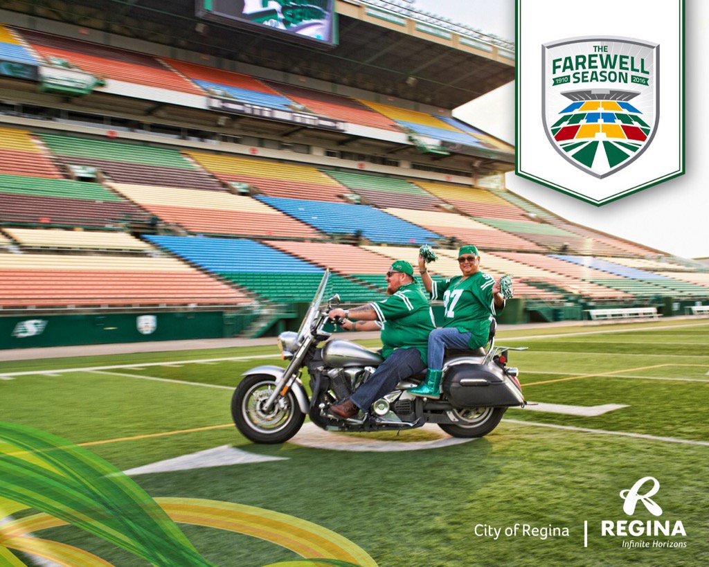 RiderCharm's tweet photo. Official picture of the #FarewellSeason at #MosaicStadium. 💚🏈💚 #LuvtoRide #mosaicmoments https://t.co/WKDyrDfK0x