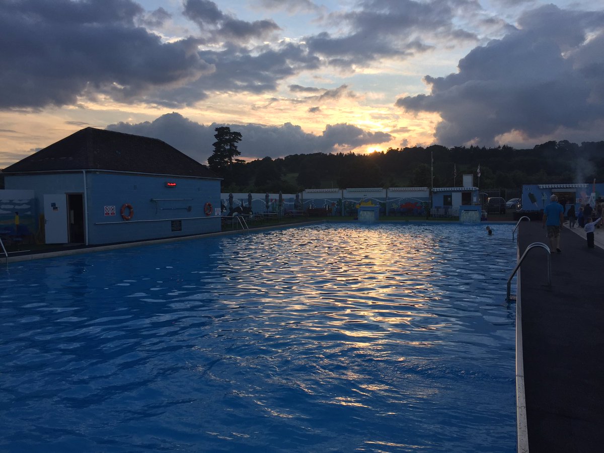 BathurstPool's tweet photo. What a beautiful place. #BathurstPool https://t.co/soPgk1eykd