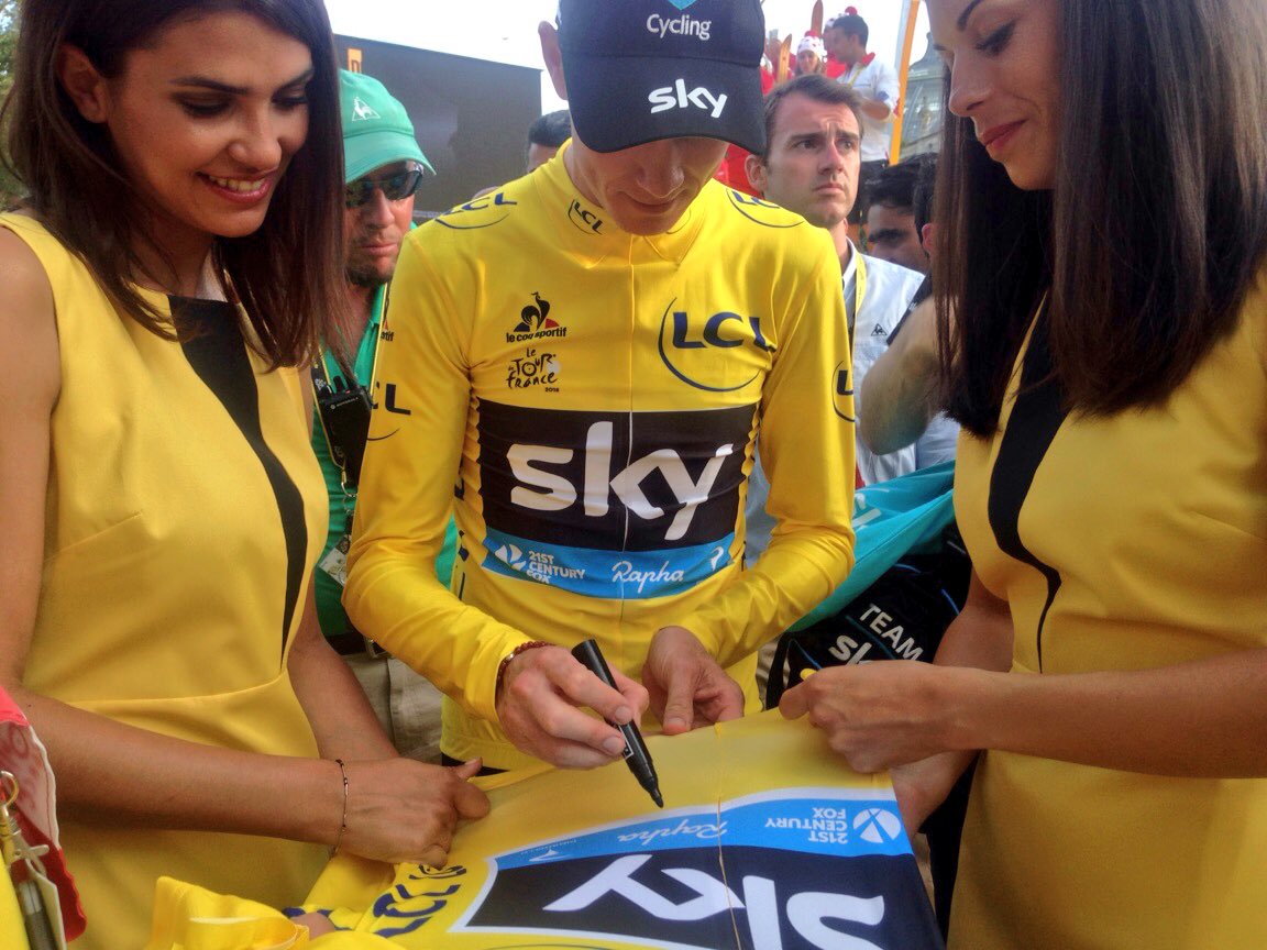 LeTour's tweet photo. RT pour gagner ce #MaillotJaune  signé par / to win this #YellowJersey  signed by @ChrisFroome! @lecoqsportif https://t.co/NxMYNyk1gD