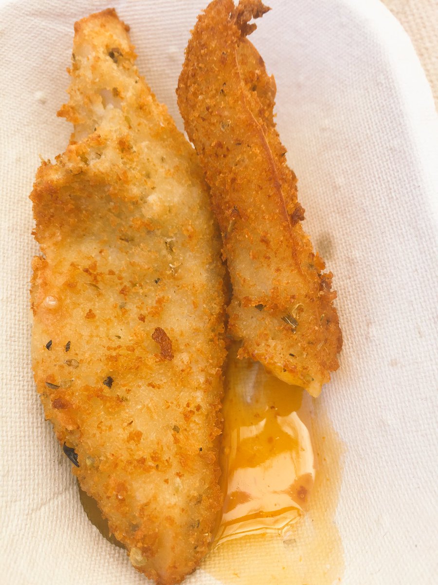 Was <a href="/TasteOfEdm/">Taste of Edmonton</a> today, and had the 'chicken' from <a href="/Padmanadi/">Padmanadi Edmonton</a> - highly recommend. #yummy &amp; #vegan! #YEGFood