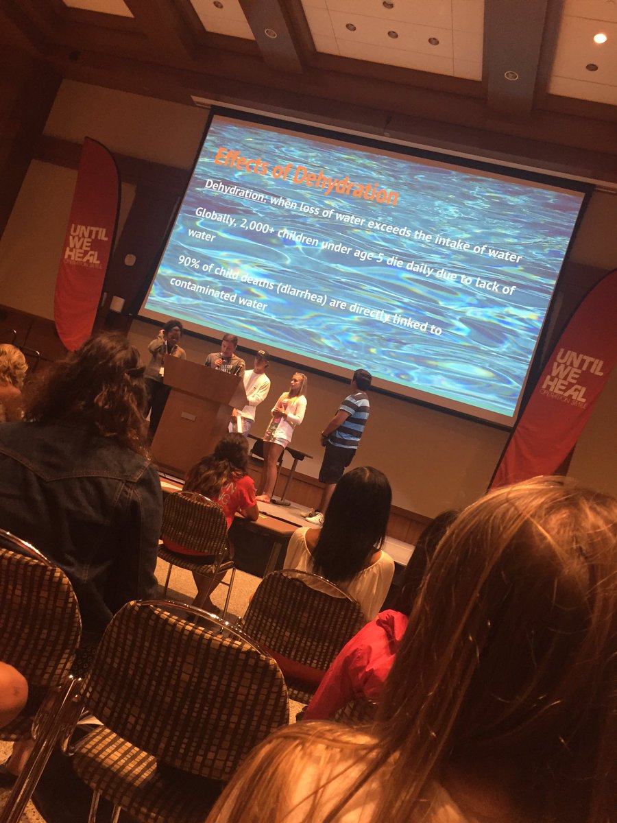 CHCopsmile's tweet photo. Introducing ideas for hackathon #groundbreakingideas #untilweheal #ISLC2016 #helpingtheworld #helpingchildren https://t.co/x2aP1CF40E