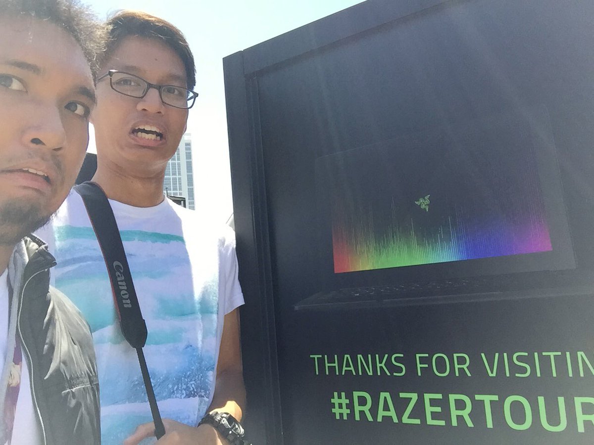 brosumera's tweet photo. #Razortour #RazerBladeStealth https://t.co/Nfqd91sKUs