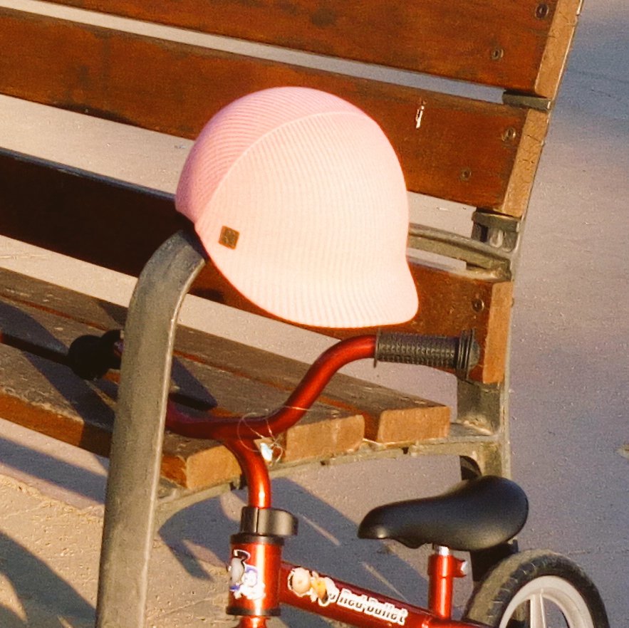 OnnUrbanStyle's tweet photo. Si sacas tu casco en la plaza.... #NoTeLoOlvides :) https://t.co/g87rMmSQEv