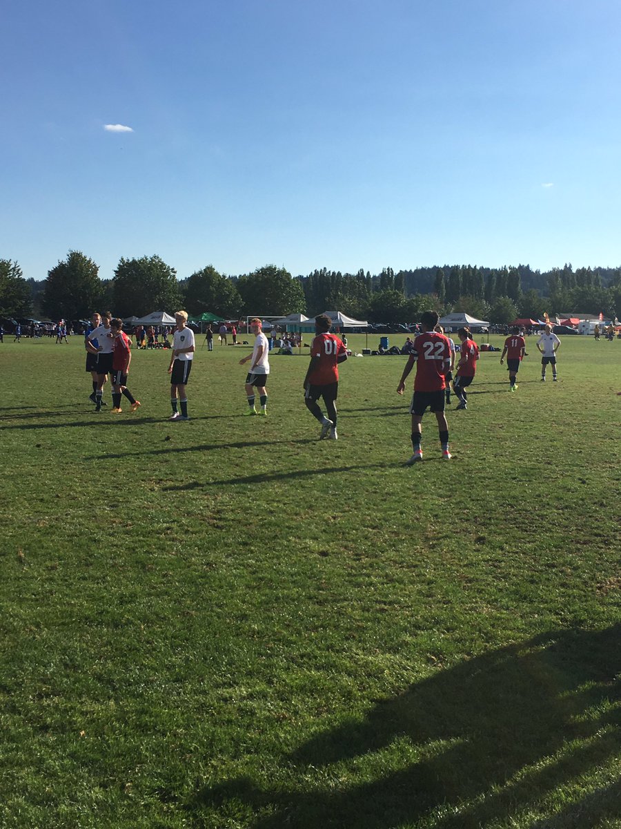 jdking253's tweet photo. 3rd Place silver division ⚪️⚽️ #Crossfireselect https://t.co/MymRNhS3vI