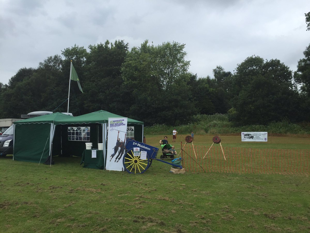 MiddletonScouts's tweet photo. Our tomahawk range today at #middfest https://t.co/XeOwb881dT