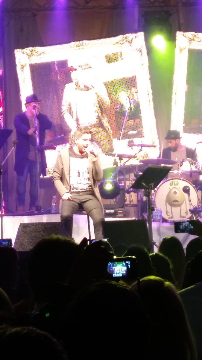 AgusPiraata's tweet photo. Eternamente Vivo! #Baailaso #LaBarraDeCarlitos @Sabrosoweb @MercadoWally @pablodavidortiz https://t.co/HqRO5FDNTI