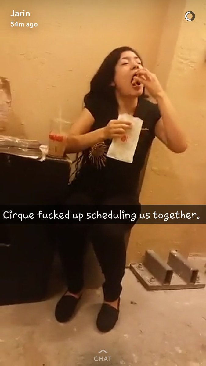 _ileanaM_'s tweet photo. Excuse my coworkers😒😂 #ItJustDoesntStop #IHaveAFolder https://t.co/ZeDNnyb6oH