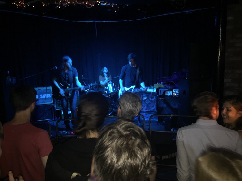 I could die happy listening to this! <a href="/TwoSkiesBand/">Two Skies</a> 

<a href="/WestStreetLive/">West Street Live</a> #Tramlines