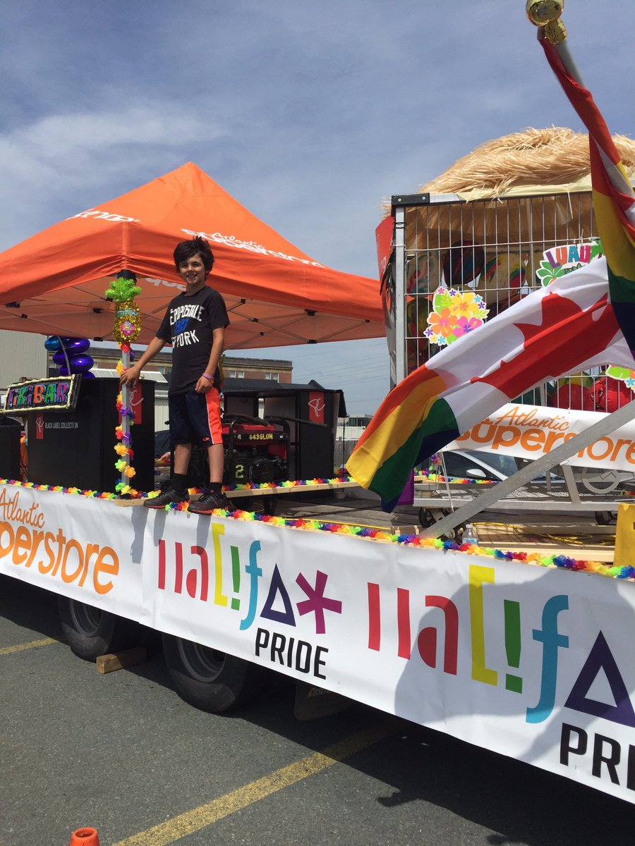 378RASS0378's tweet photo. #HalifaxPride thanks to everyone who came out and made Halifax pride parade great. https://t.co/pvwWLsdqYB