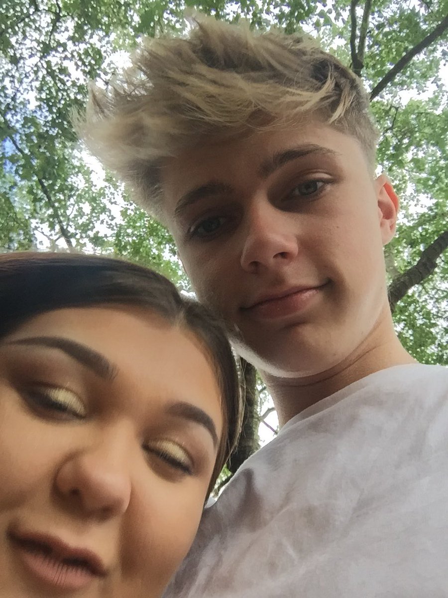 harvsbae's tweet photo. After 10 months today I finally saw my favourite 💗💟 @Harvey https://t.co/hPKleoIUap