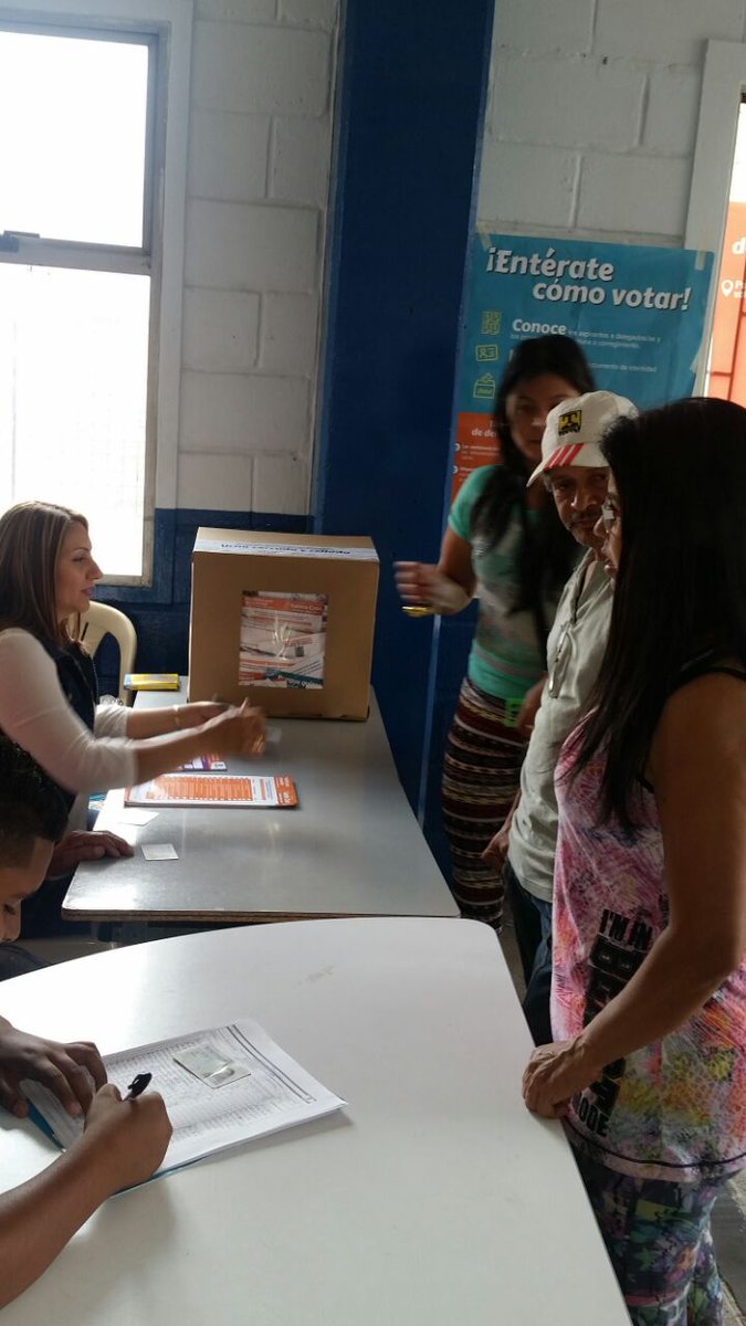 seguridadmed's tweet photo. En excelente orden se ha venido desarrollando la jornada de #PPyPL en Santa Cruz. https://t.co/jckAmLA33Q
