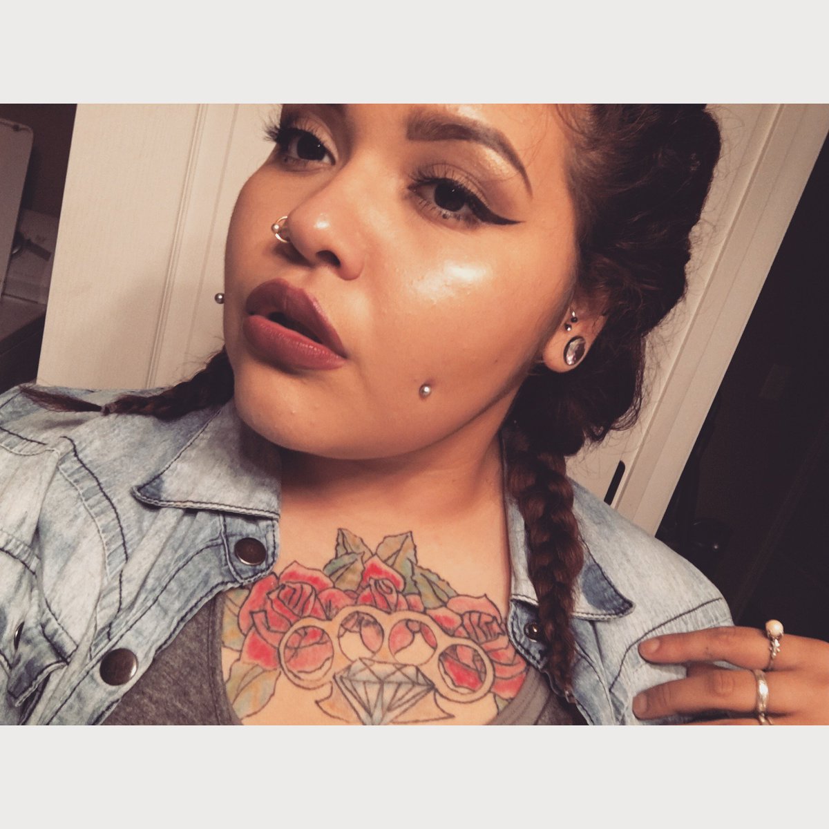 ChynaStoneCold's tweet image. Wanna Know How I Achieved This Summer MakeUp Look
youtube.com/watch?v=WsPfSX…
Heres the link ! Comment Share Like &amp;amp; Sub!