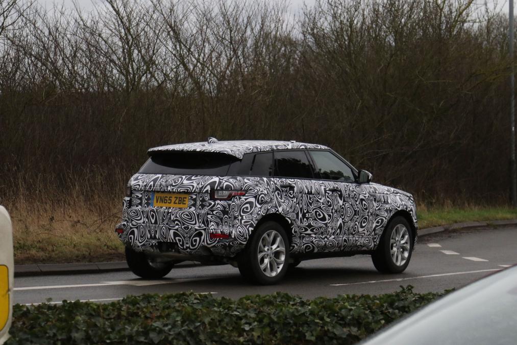 otokare's tweet photo. 2018 Jaguar F-Pace Test Sürüşünde | https://t.co/kjsMA7dWGE https://t.co/5sLjeQeNQW
