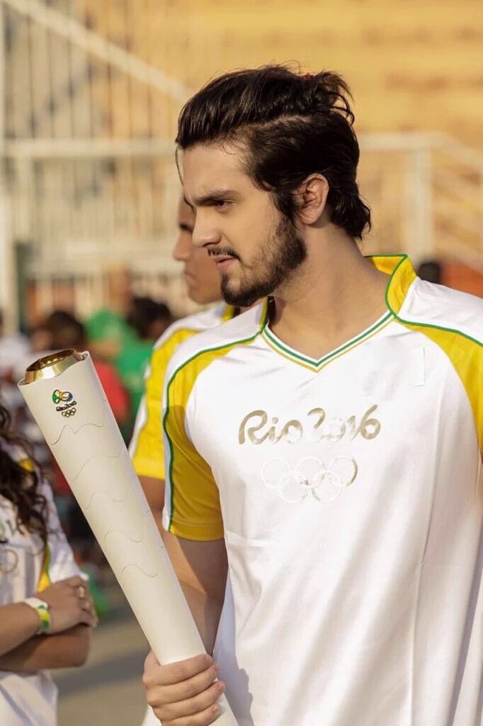 sabrina609308's tweet photo. lindo como sempre #LuanSantanaComATocha https://t.co/x04nIvSPGL