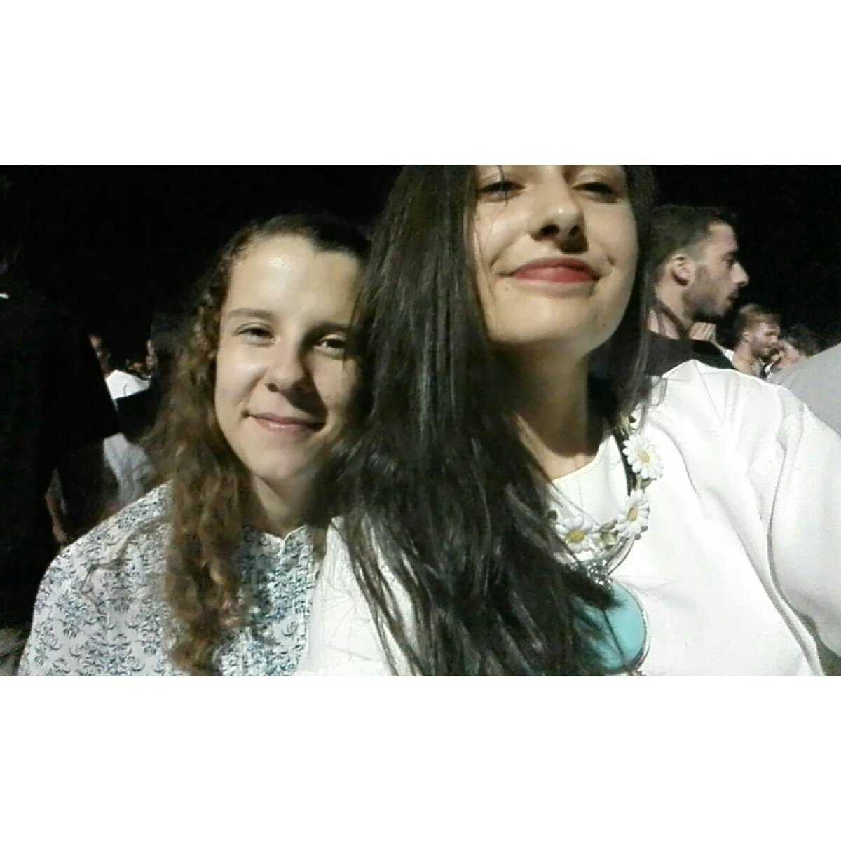 lorena_rgomez's tweet photo. Fiesta Ibicenca #malpar🎉💃 @alba_caldera @SandraMelladoB @Crisstinaa99 @palomagundin @eliisabeth_99 @PedroLuisGgomez https://t.co/JiaKrfzPuq