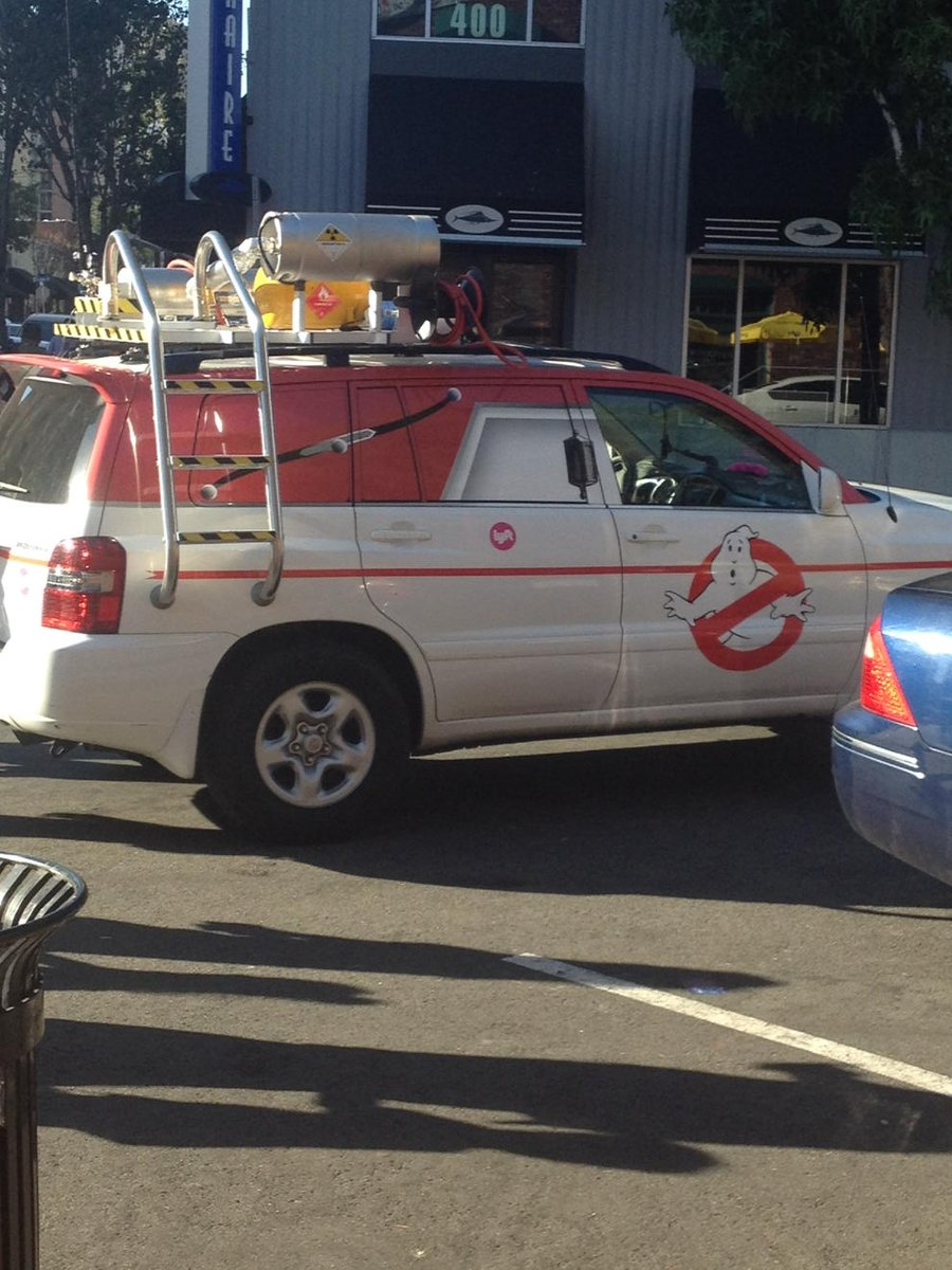 AnnieMcVey's tweet photo. When you need a @lyft at @Comic_Con who ya gonna call? #Ghostbusters #lyft #SDCC #sdcc16 #rateyourdriver https://t.co/AXCXN8Sehn
