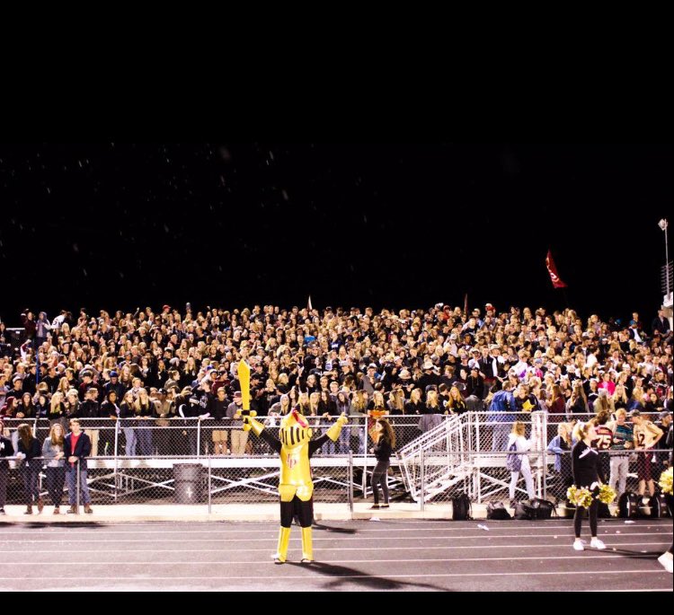 Dakota_Hansen15's tweet photo. 25 Days until those Friday Night Lights😎 #LP⚔ https://t.co/kM8tANZpSu
