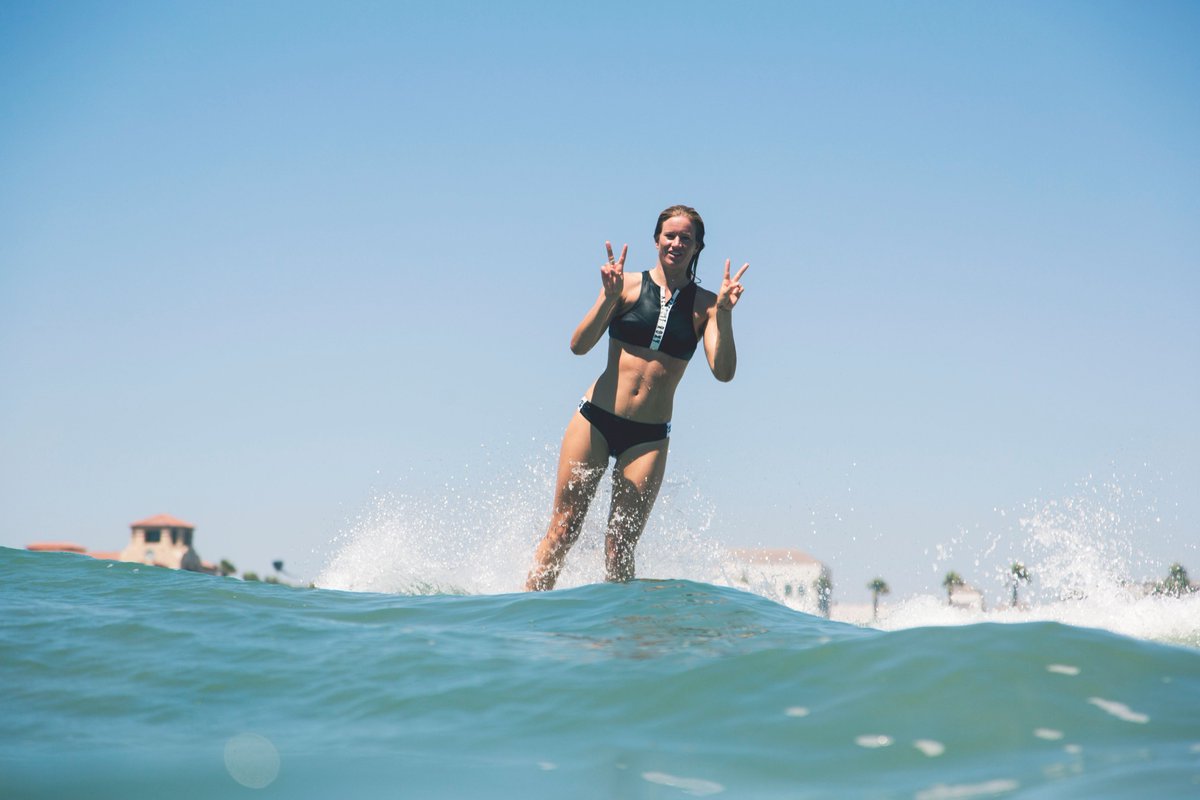 ROXY (@roxy) on Twitter photo Good vibes happen on the tides ✌️📷 <a href="/t_kothlow/">Tim Kothlow</a> #MondayMotivation #ROXYfitness roxy.com/fitness Good vibes happen on the tides ✌️📷 <a href="/t_kothlow/">Tim Kothlow</a> #MondayMotivation #ROXYfitness roxy.com/fitness