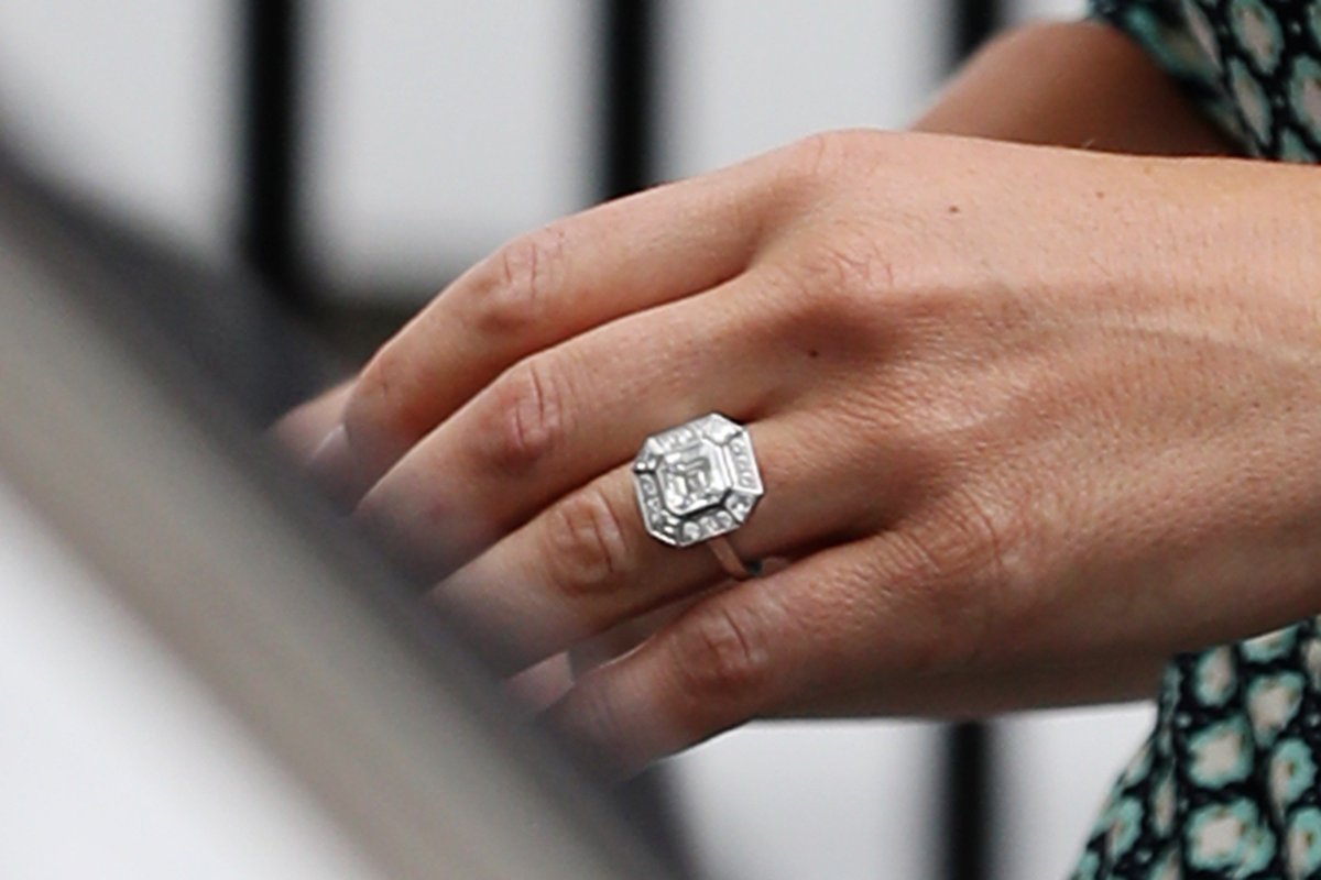 Centrestone_AUS's tweet photo. Pippa Middleton’s engagement ring sparks Asscher-cut diamond demand 
#asschercut @PJeweller 
https://t.co/tR6IbNDFTa https://t.co/6OT98KMGkA