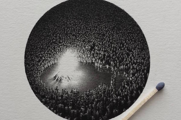 youonlylive1nce's tweet photo. These incredibly detailed drawings are barely wider than a match. https://t.co/09Gd641HgY https://t.co/jFk7thm8RO