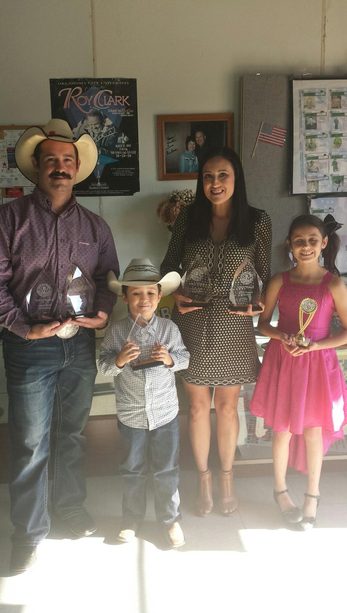 GalelaQD's tweet photo. We each won in Bluegrass at CMSA!
#bluegrass #bluegrassfamily #music #oklahoma https://t.co/RiMZz1lste