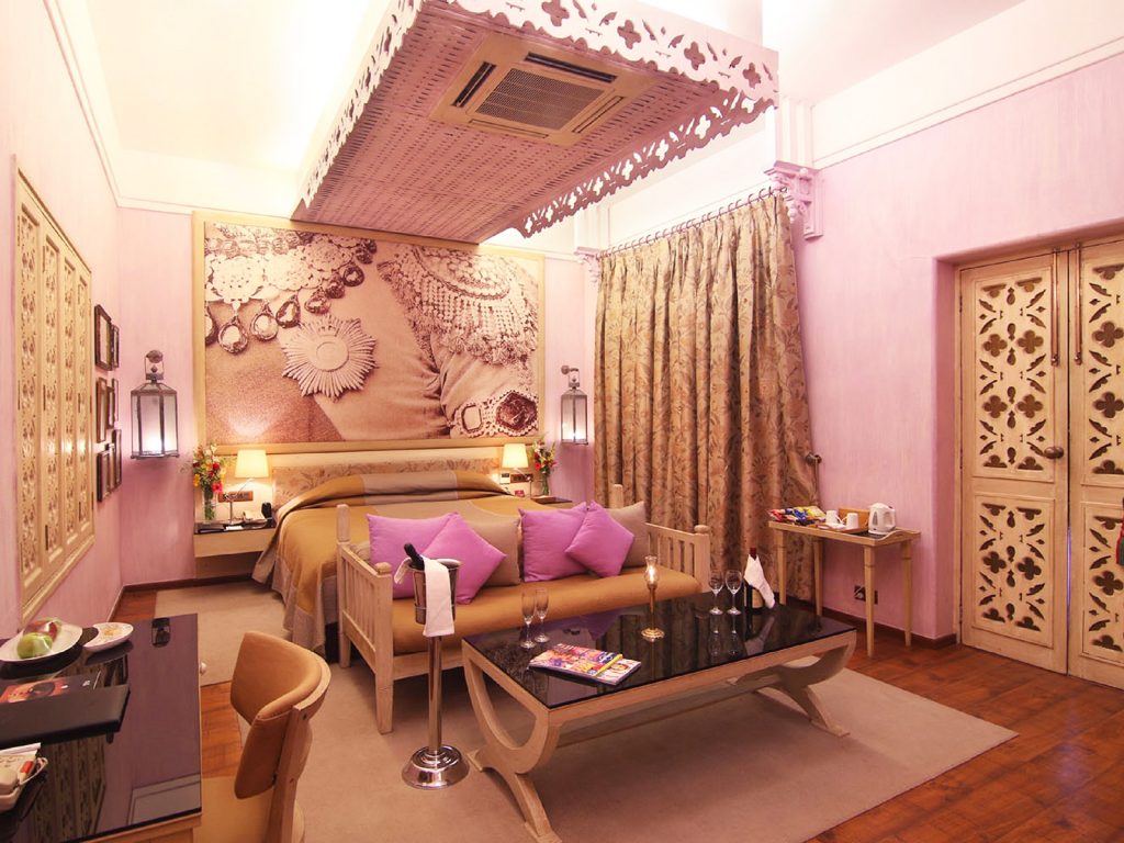 cntraveller.in/story/deals-to… #IndependenceDay with <a href="/ajit_bhawan/">Ajit Bhawan</a> #LuxuryDeals #Heritage #Jodhpur via <a href="/CNTIndia/">Condé Nast Traveller</a>