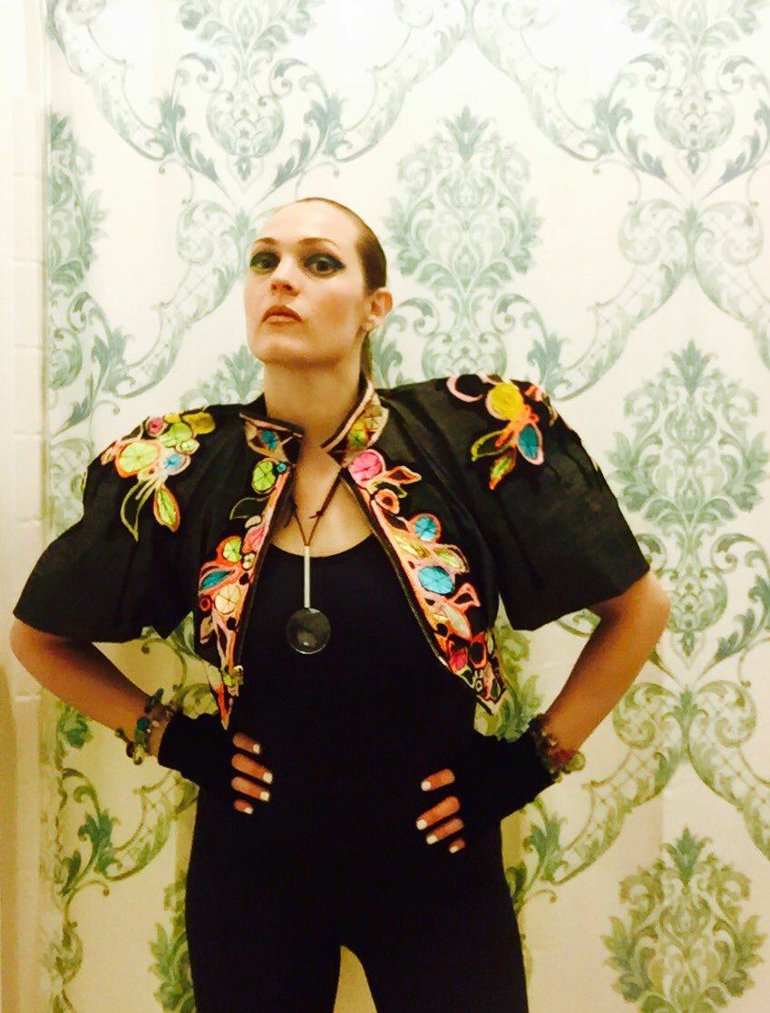 CamilleWaldorf8's tweet photo. All geared up in #jaredgold #couture ready to #play 30 min of #music at the #scumbag #party https://t.co/TzSD3jhVuZ