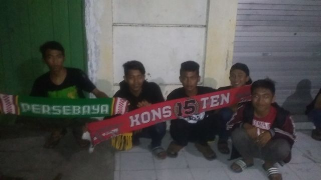 bonek_sukodono's tweet photo. Matur suwon sanget gae dolor" DELTA MANIA sampun hadir diacara kami kemarin.#SeduluranSakLawasSee #BonekDelta #BSKB https://t.co/R1r1zJOMyn