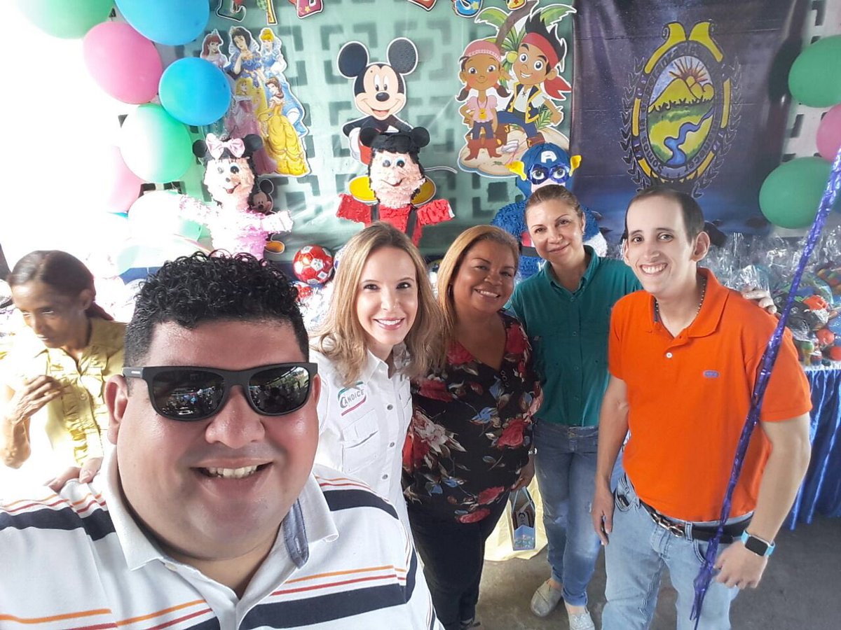 candiceeugene's tweet photo. El futuro de los niños es siempre hoy #ElPorvenir! @martamartinelli#Dinoska #Isabel #Brayi #Héctor #Diego y amigos https://t.co/mkR9q65AMU