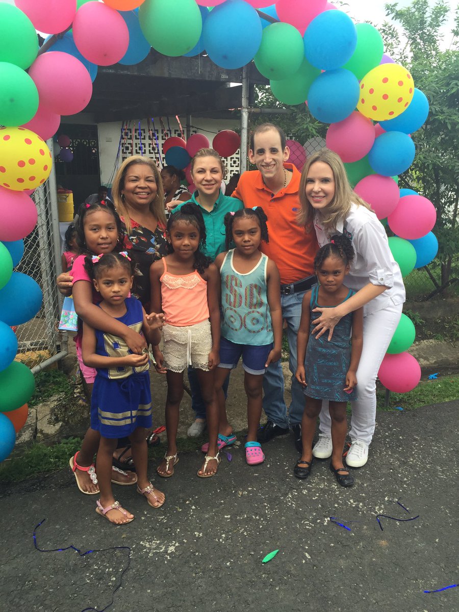 candiceeugene's tweet photo. El futuro de los niños es siempre hoy #ElPorvenir! @martamartinelli#Dinoska #Isabel #Brayi #Héctor #Diego y amigos https://t.co/mkR9q65AMU