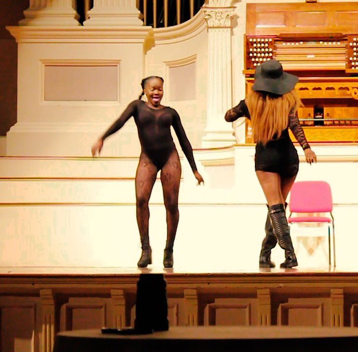 YaGrlTam's tweet image. Tbt to Friday #nenjazi #feelingme #liveshow #mechanicshall