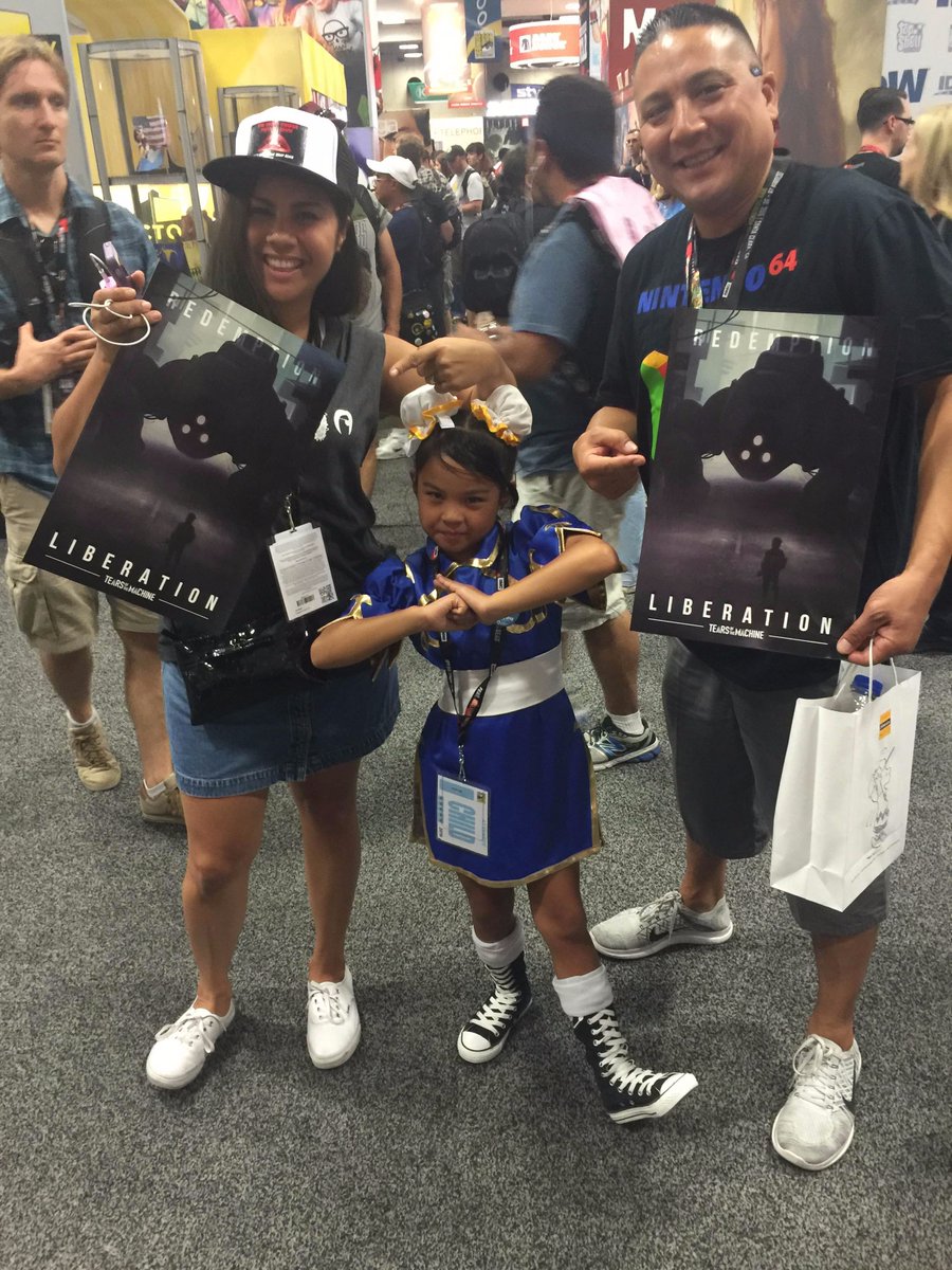 ProjectTOTM's tweet image. Thanks everyone who met us at #SDCC2016 this weekend. We had a great time meeting you all and hope to see you again!