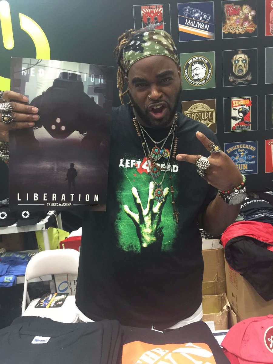 ProjectTOTM's tweet image. Thanks everyone who met us at #SDCC2016 this weekend. We had a great time meeting you all and hope to see you again!