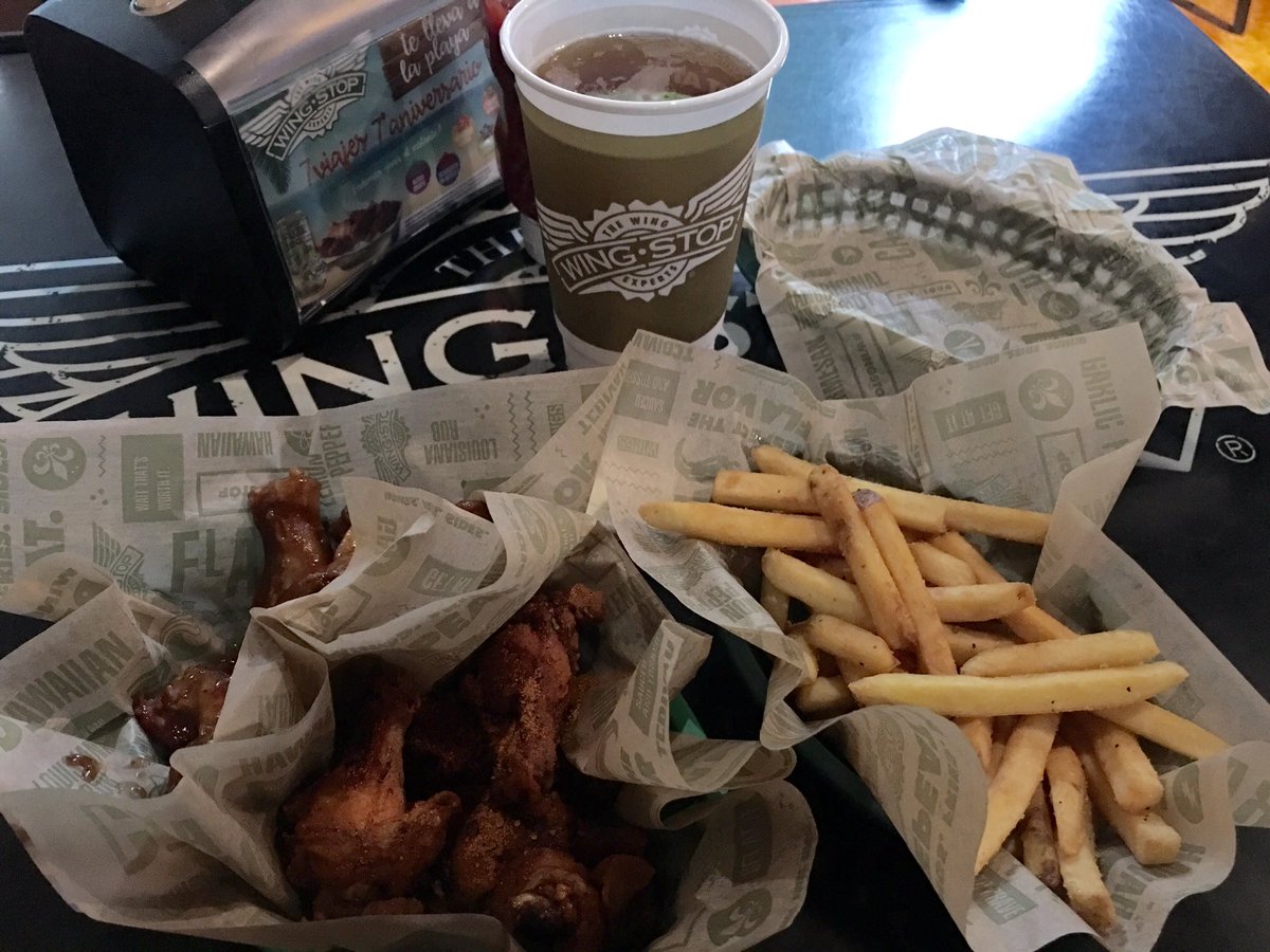 MiguelTorres133's tweet photo. HORA DE COMER !! #WingsStop #ZonaRosa #CdDeMexico https://t.co/IAiuNHW9K9