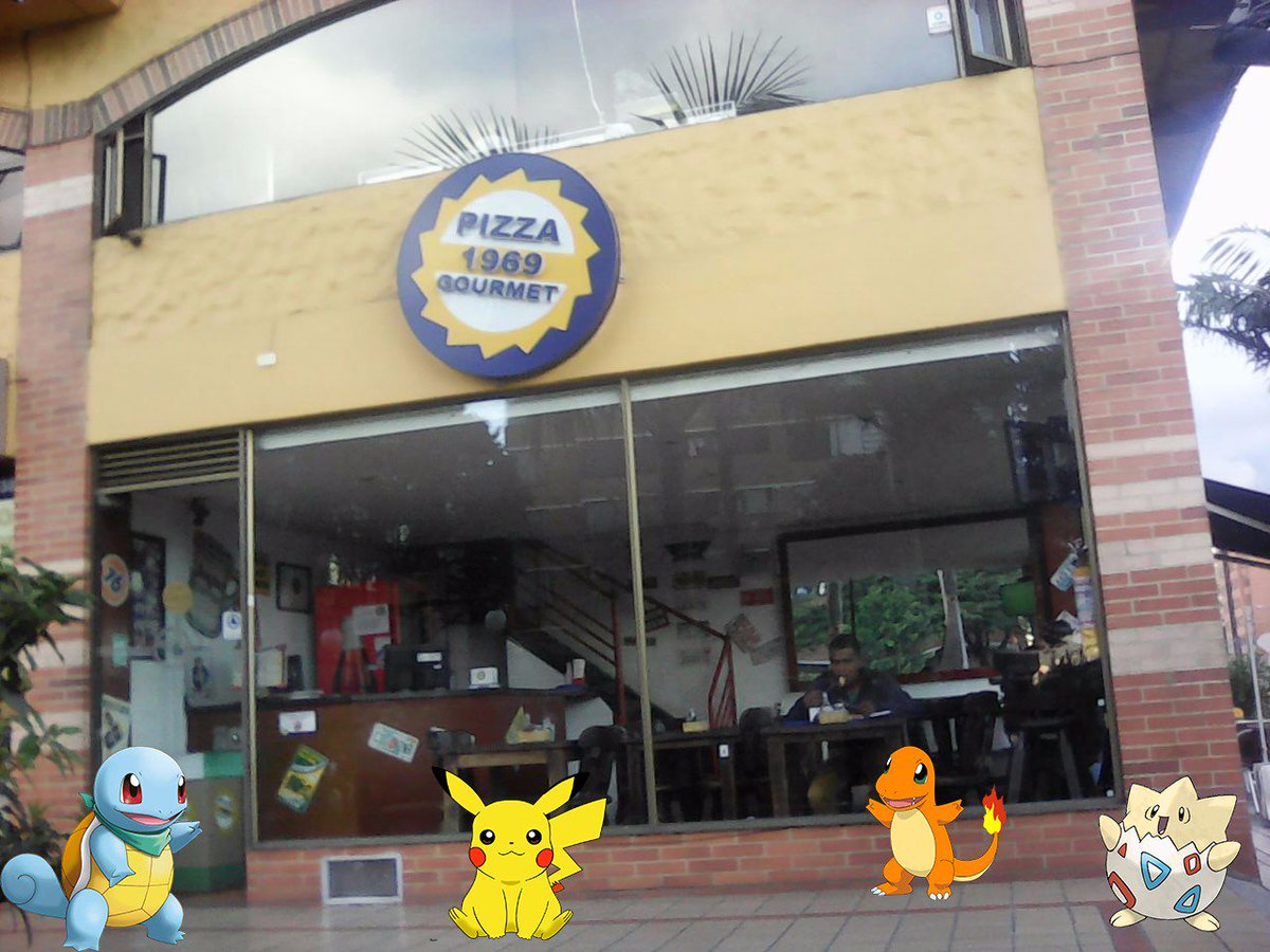 Pizza_1969's tweet photo. Invasión de #PokemonGoColombia  en nuestros puntos de #Pizza1969Gourmet  ven y atrapa al tuyo ... ¡Feliz noche! https://t.co/EvYmSm3bmR