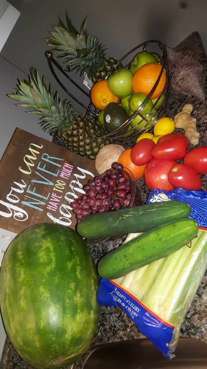TimeForU2Shine's tweet photo. Juicing starts tomorrow!!!  What is your favorite recipe?? Going for 5 days...hope to make it 10! https://t.co/uyWNjuSpq4