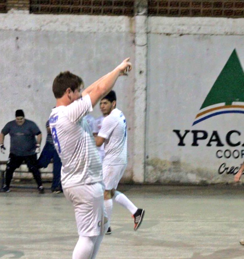 OscurosFC's tweet photo. #Postales | ¡Victoria del Joga Bonito! 
Más fotos en la Fan Page 😱⚽️🌚🏆😏 https://t.co/RzsIyaEVph