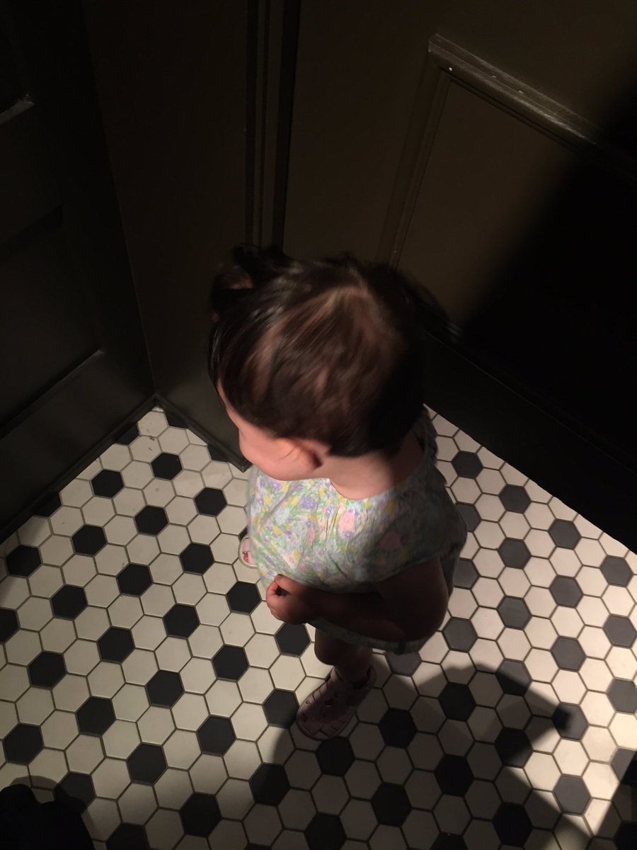 lamyakhandoker's tweet photo. I'm laughing so hard THIS BABY SHOWED IP IN MY DRESSING ROOM WHILE I WAS CHANGING https://t.co/iPwEEz0qLQ